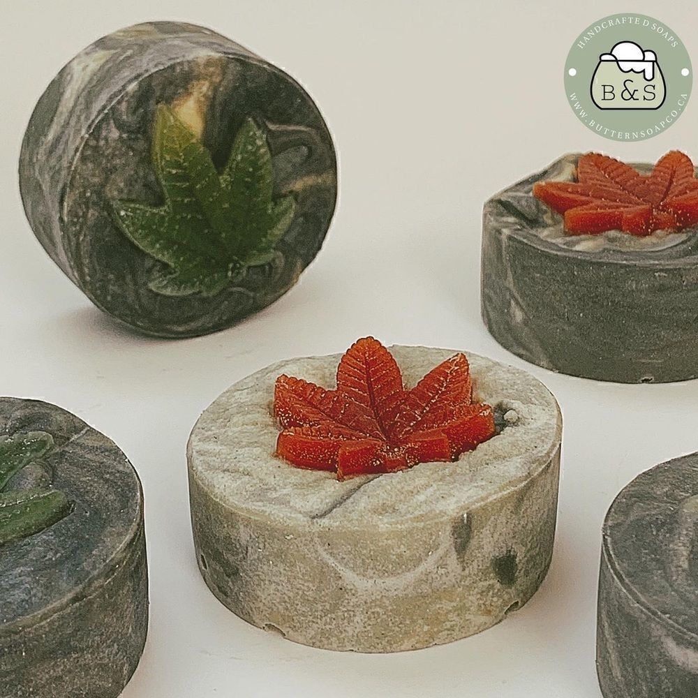 🍁Two All Natural Leaf Shea Soaps Gift Set - Picture 2 of 3
